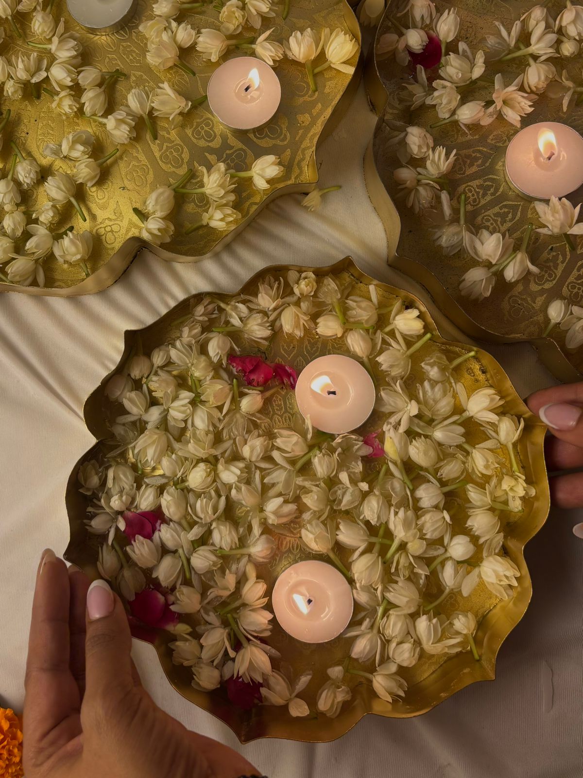 Saanjh Lotus-Shaped Flat Brass Urli – Set of 3